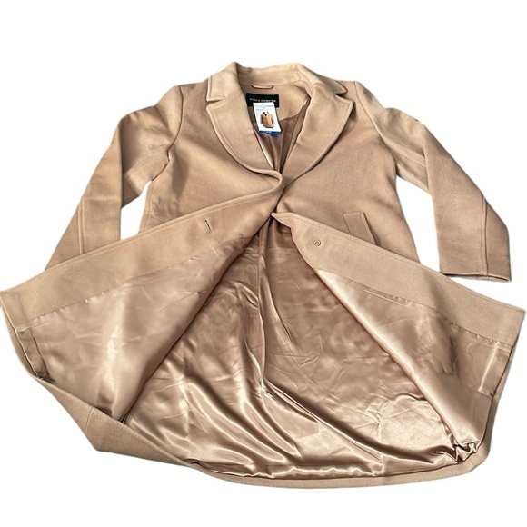 Vince Camuto - Women's Single Breasted
Wool Jacket - Picture 3 of 7